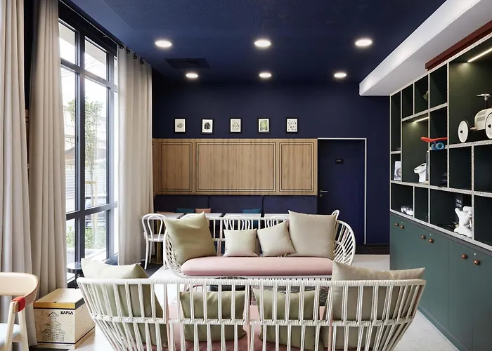 Adagio Paris Suresnes Longchamp